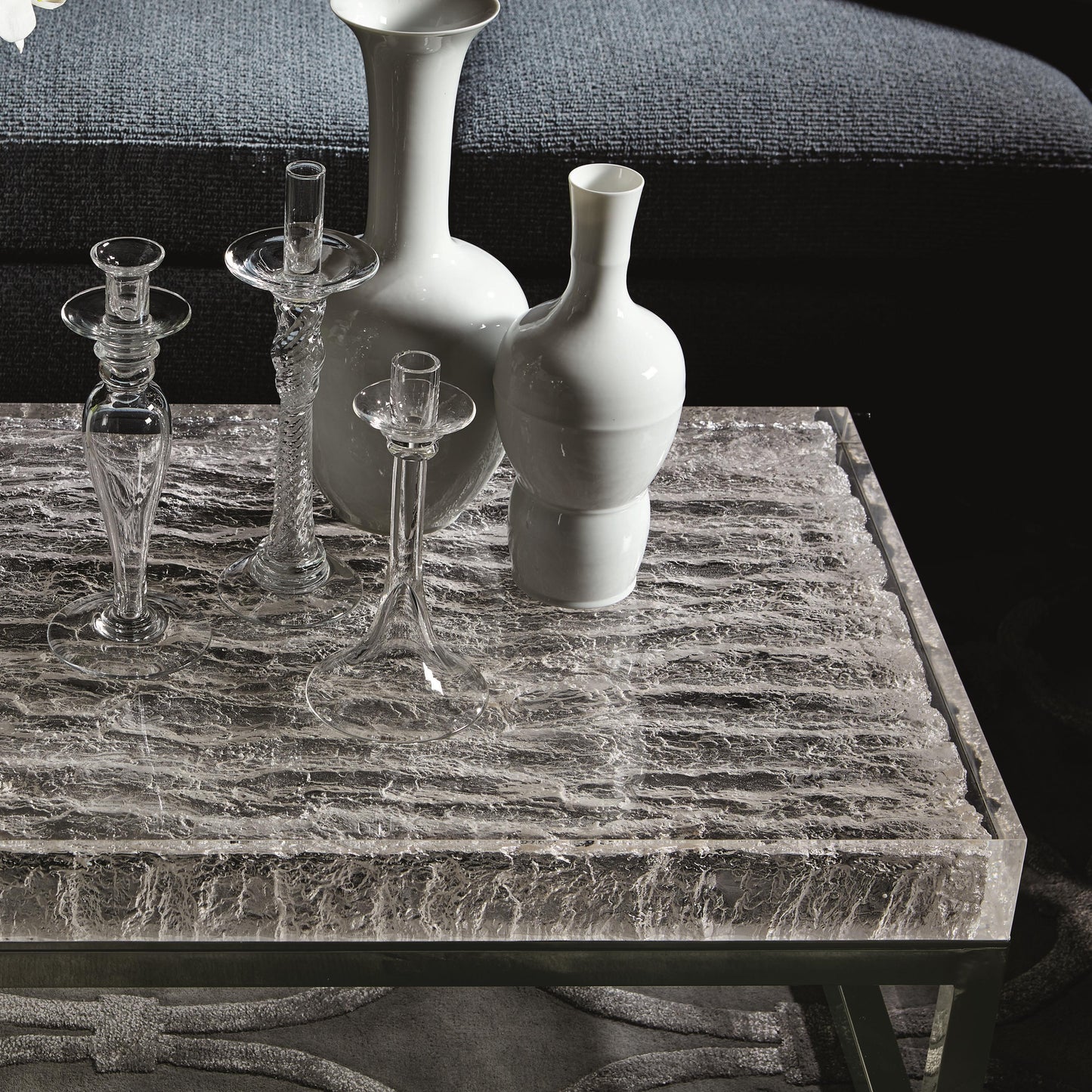 ARCTIC COCKTAIL TABLE / 375023 BERNHARDT