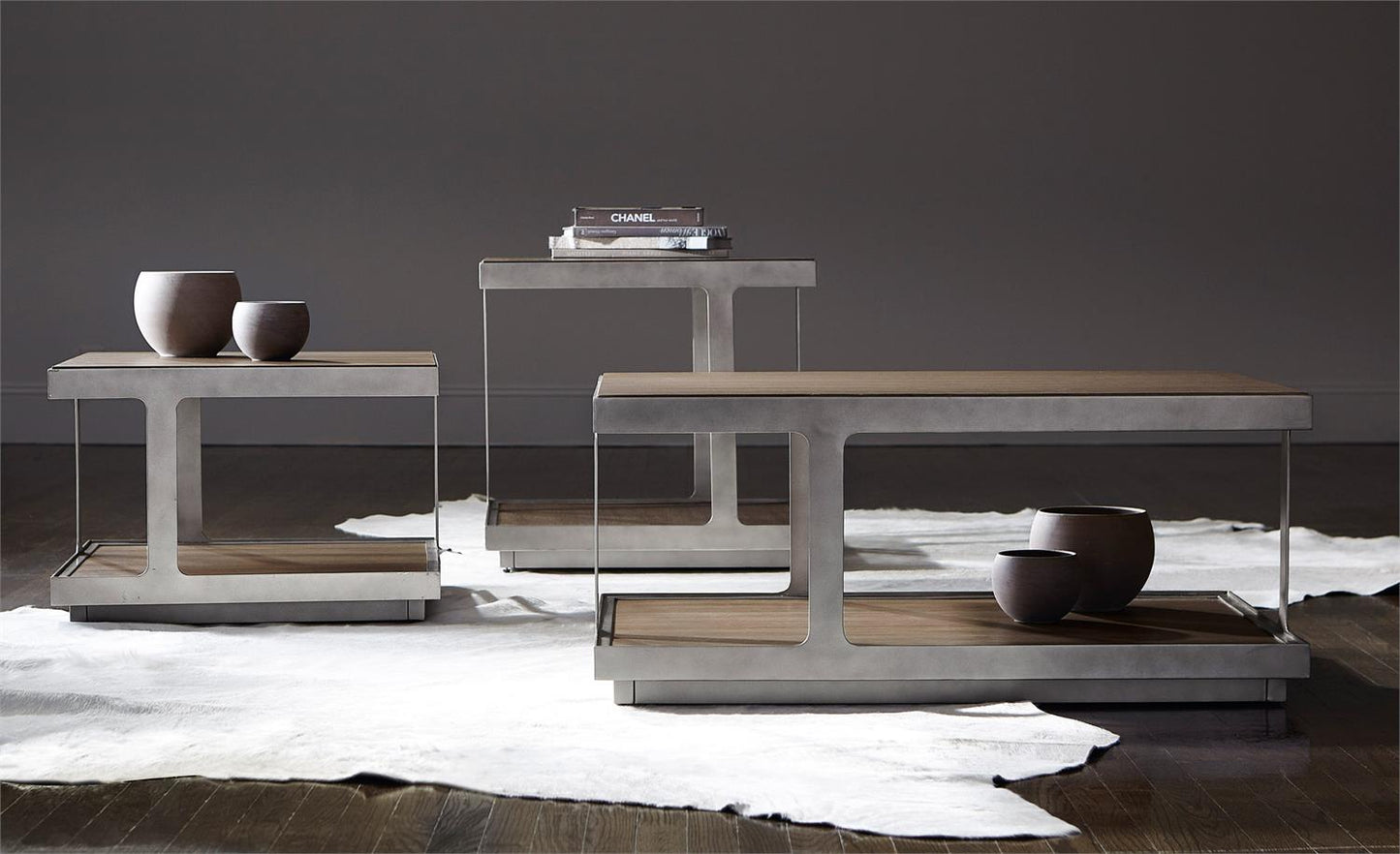 Belvedere cocktail table / 590021 BERNHARDT