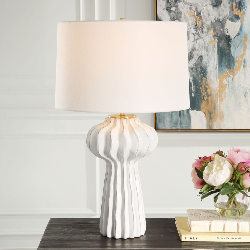Wrenley Table Lamp / UT 30258-1 UTTERMOST