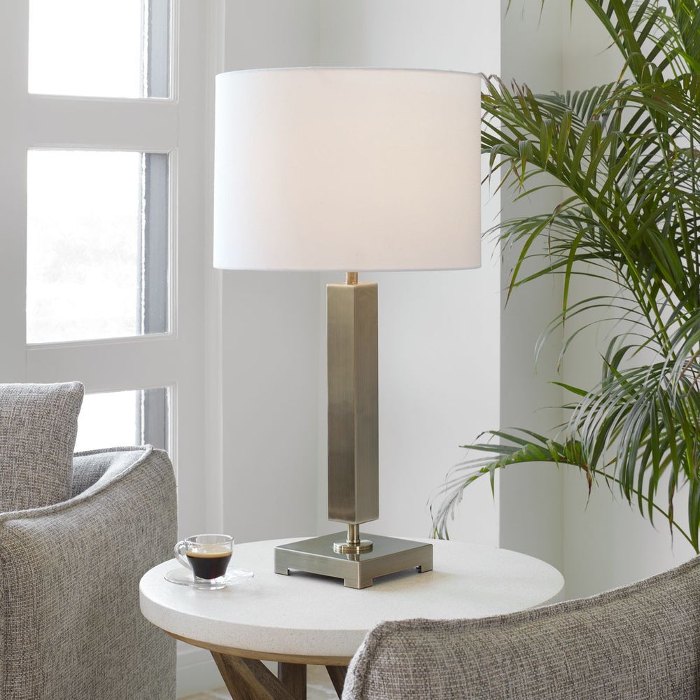 Duomo Table Lamp / UT 30014-1 UTTERMOST