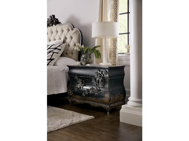 Charmant Bachelorette Chest / 5845-90017-99 HOOKER