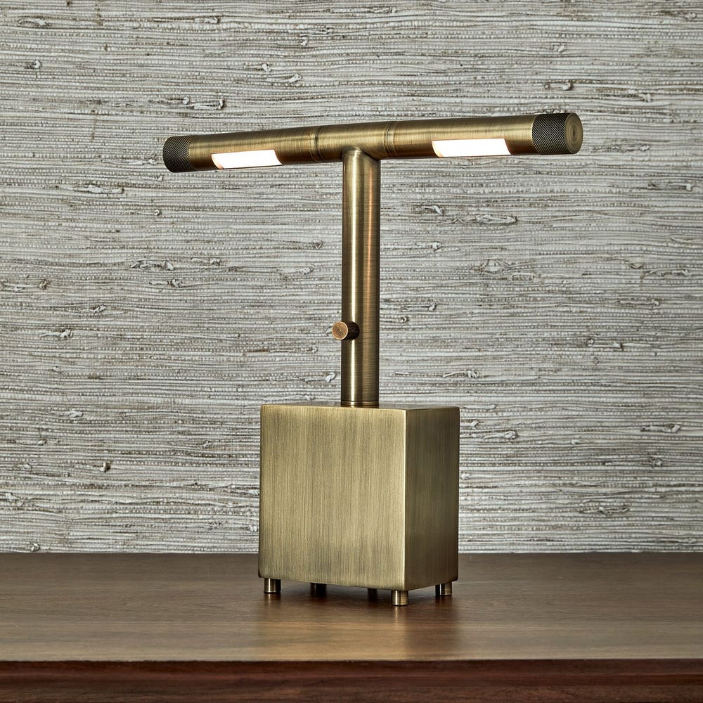 Highlight Accent Lamp - Antique Brass / R30620-1 UTTERMOST