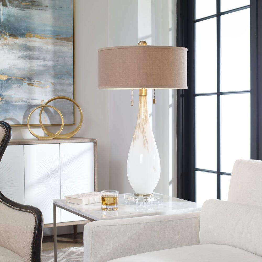 Cardoni Table Lamp, White / 27201 UTTERMOST