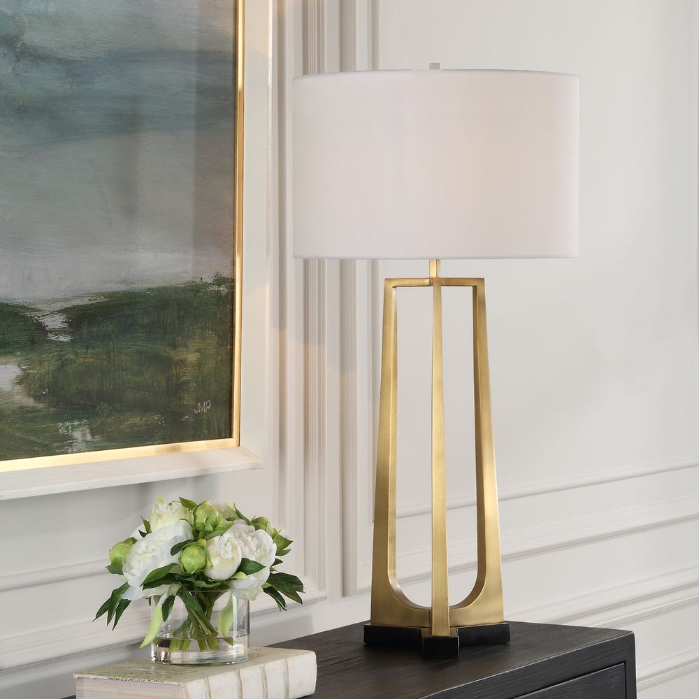 Crossroads Table Lamp / UT 30345 UTTERMOST