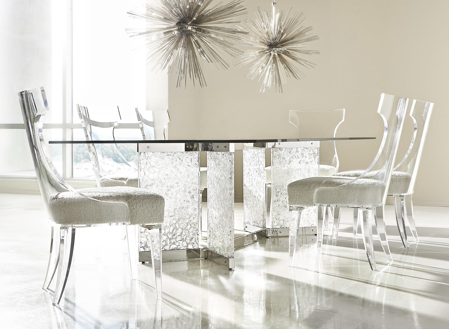 ANDORA dining table