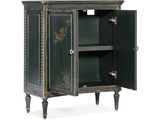 Charleston Two-Door Accent Chest / 6750-50001-34 HOOKER
