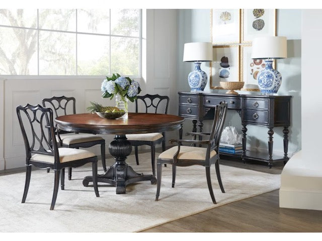 Charleston Round Pedestal Dining Table / 6750-75203B-97 HOOKER
