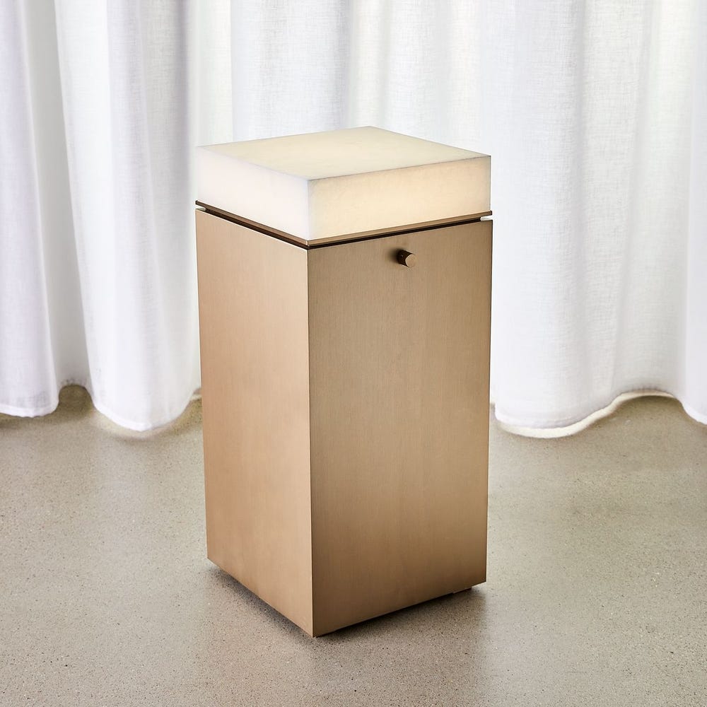 Enlighten Table Lamp - Brass Short / R25243