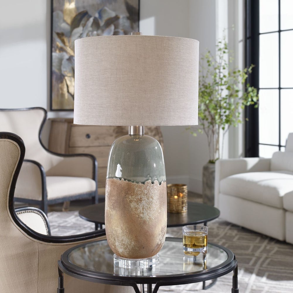 Maggie Table Lamp / UT 26381-1 UTTERMOST